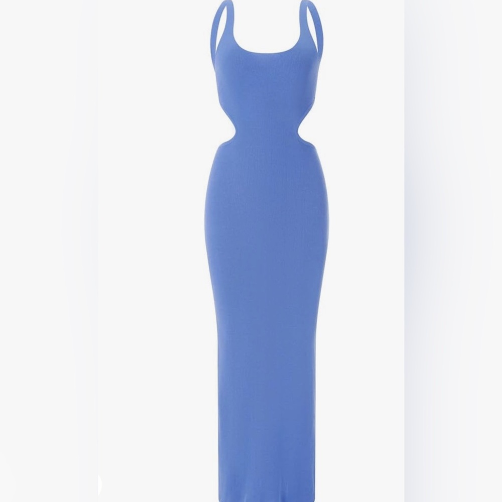 Ribbed backless maxi dress